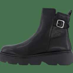 Ten Points Karin Black New
