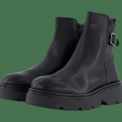 Ten Points Karin Black New