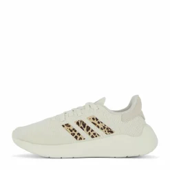 adidas Puremotion 2.0 Shoes Owhite / Magbei / Magold Vit Discount