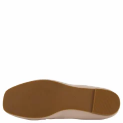 Shoe Biz Tacoma Beige